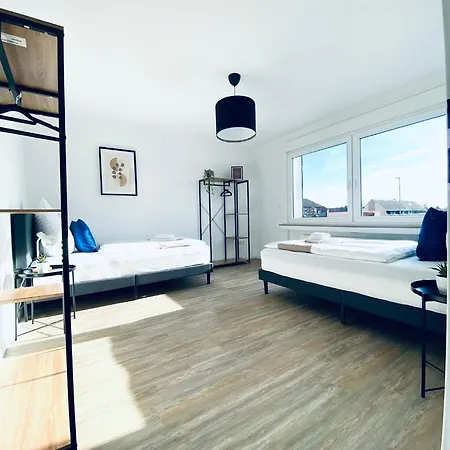 Appartement Komfortable Xxl Teamsuite Mit 1,20 Betten Duisbourg