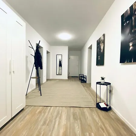 Komfortable Xxl Teamsuite Mit 1,20 Betten * Duisbourg