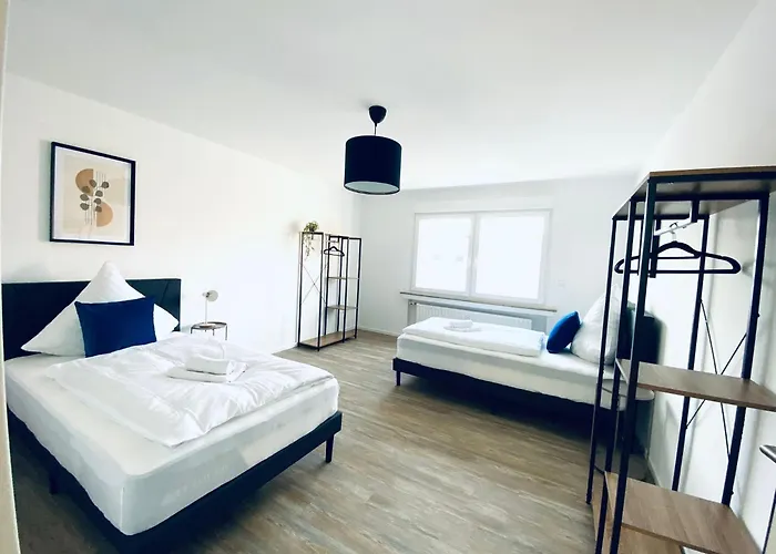 Komfortable Xxl Teamsuite Mit 1,20 Betten * Duisburg